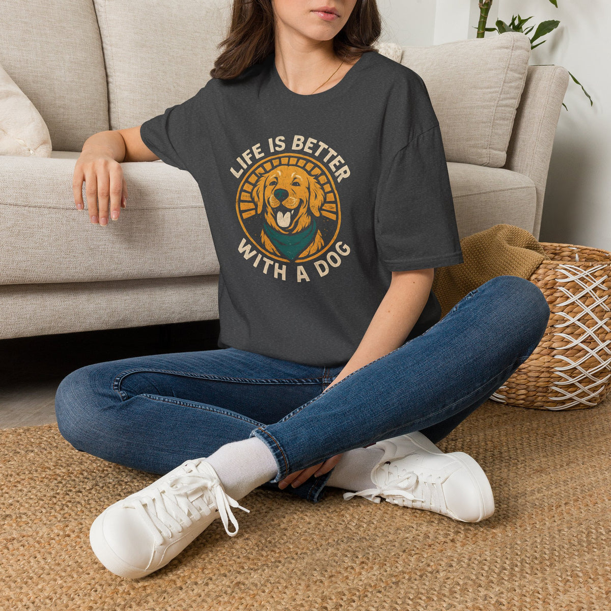 Life is Better With a Dog - Golden Retriever –  Supersoft Unisex T-Shirt