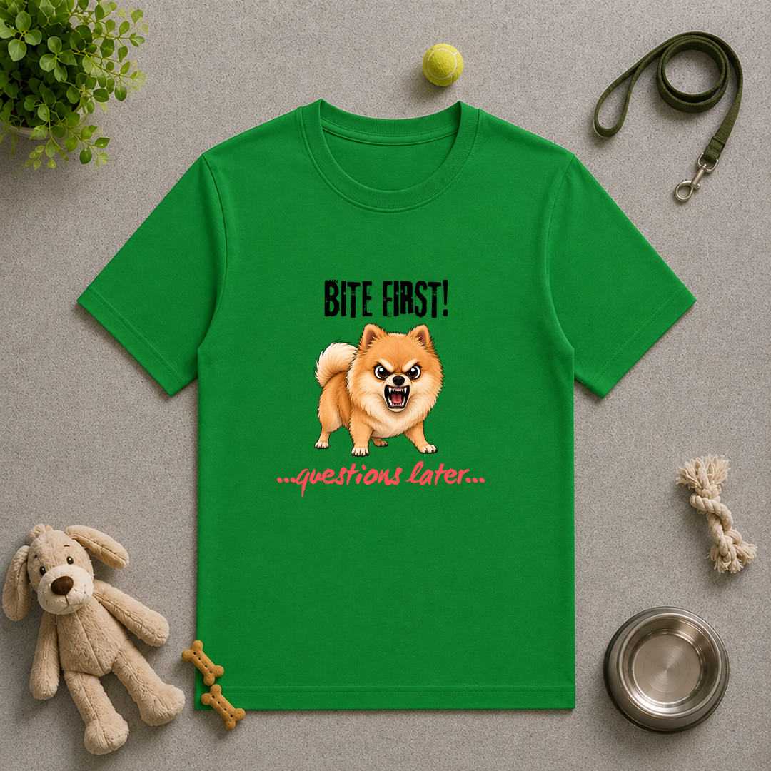 Bite First...Questions Later – Pomeranian Rescue Dog with Attitude - Unisex T-Shirt