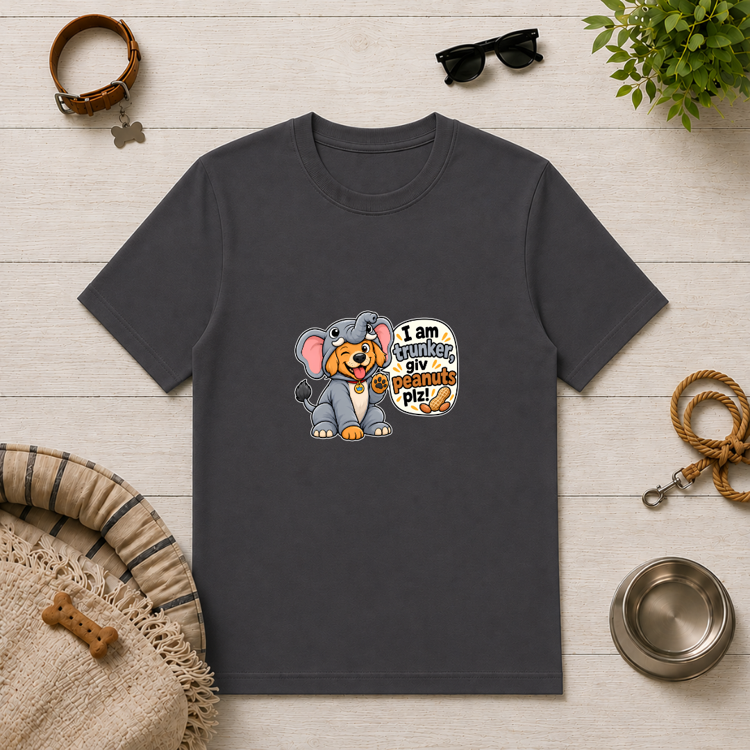 I Am Trunker, Giv Peanuts Plz! - Unisex T-Shirt