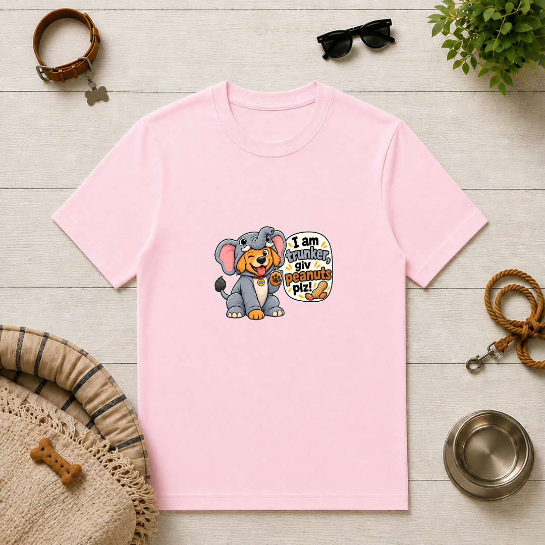 I Am Trunker, Giv Peanuts Plz! - Unisex T-Shirt